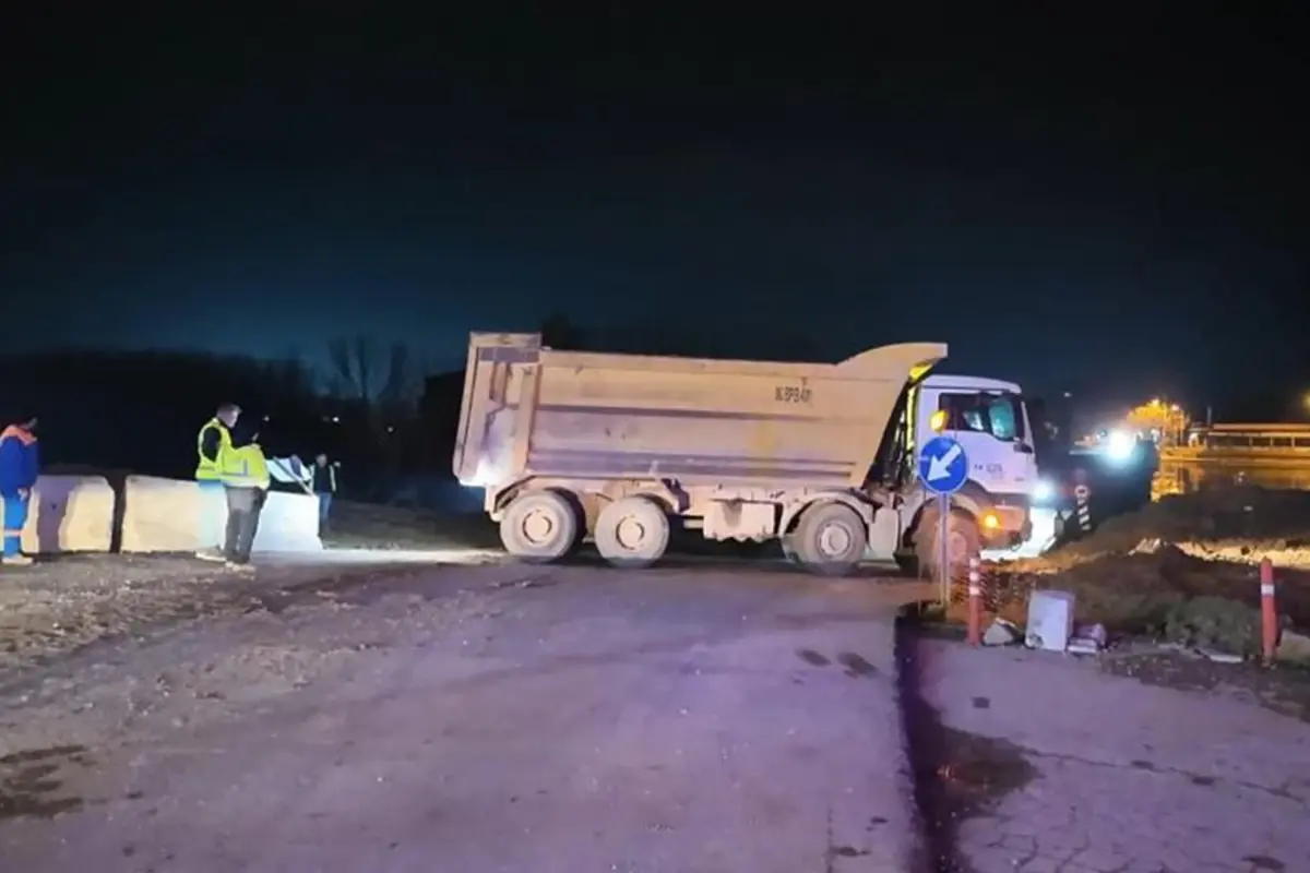 İlk kez bu seviyeler görüldü! Edirne\'de kırmızı alarm, köprüler kapatıldı