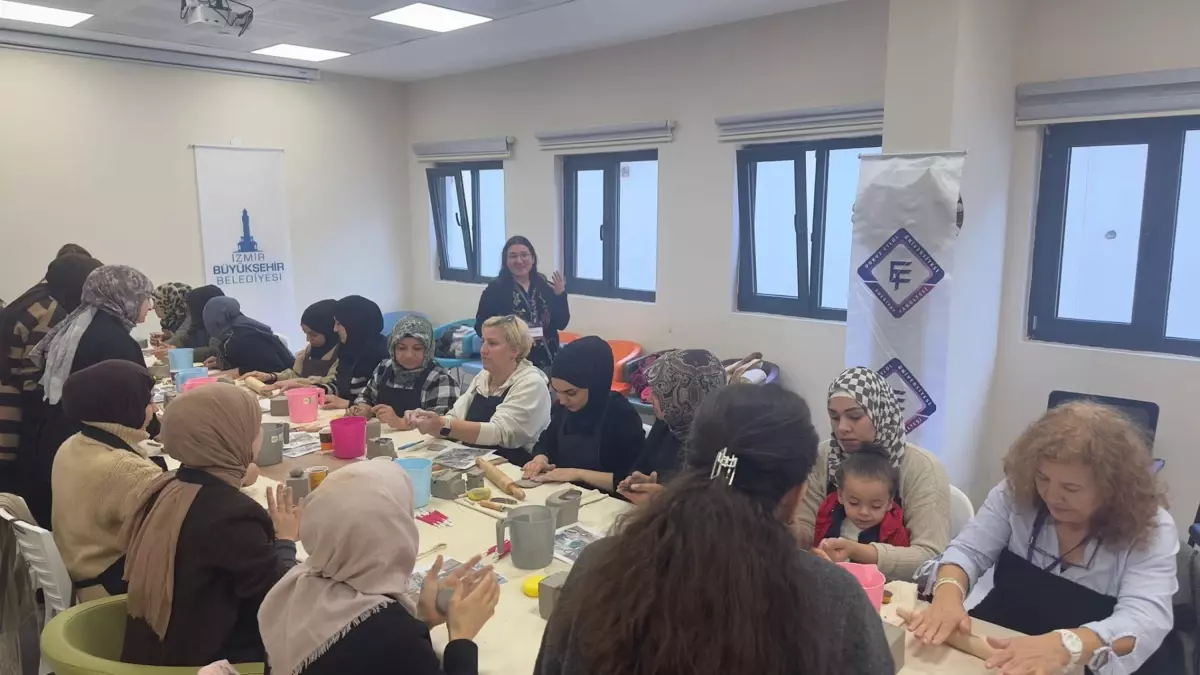 Kadınlardan Seramik Atölyesi