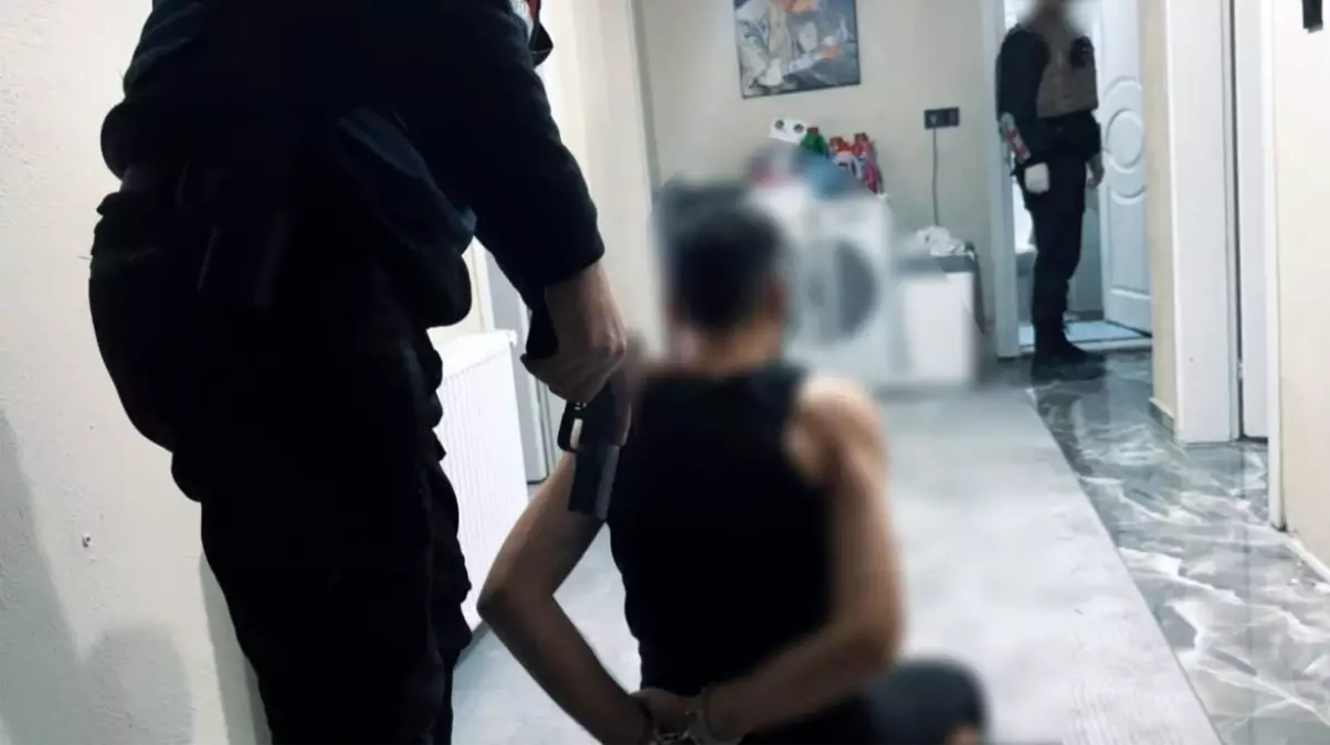 Sakarya\'da Uyuşturucu Operasyonu: 4 Tutuklama