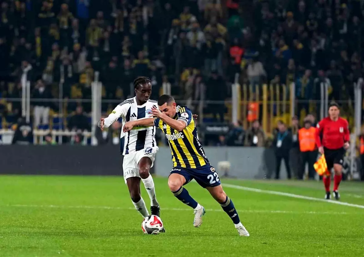 Fenerbahçe - Kasımpaşa Maçı Başladı