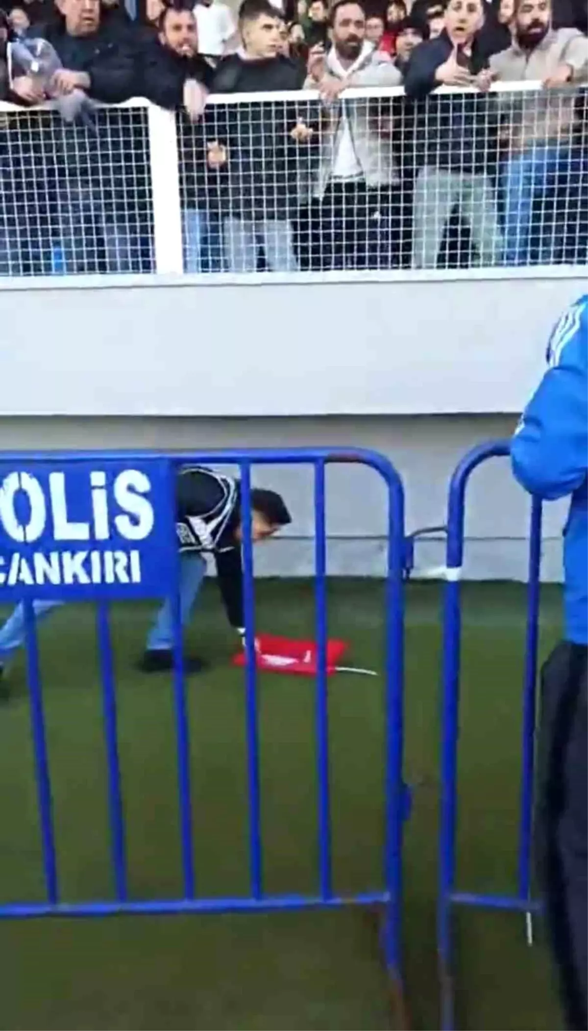 Çankırı\'da Bayrak Krizi