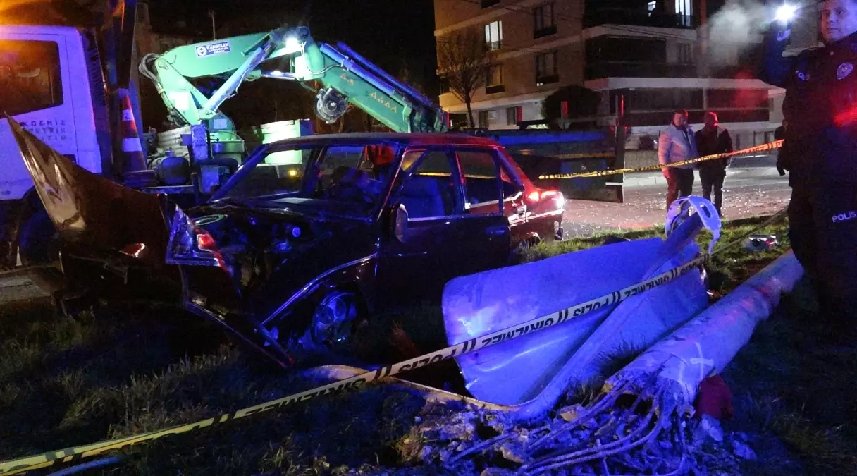 Burdur\'da Feci Kaza: Eşini Kaybetti