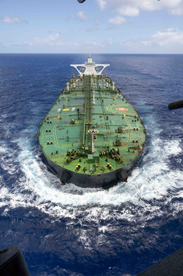 ABD, Karayipler'de yaptırıma tabi tutulan petrol tankerine el koydu