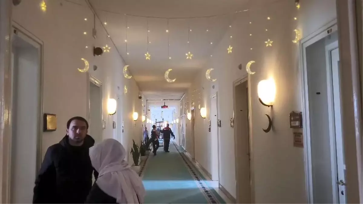 Ramazan İçin Meclis Süslemeleri