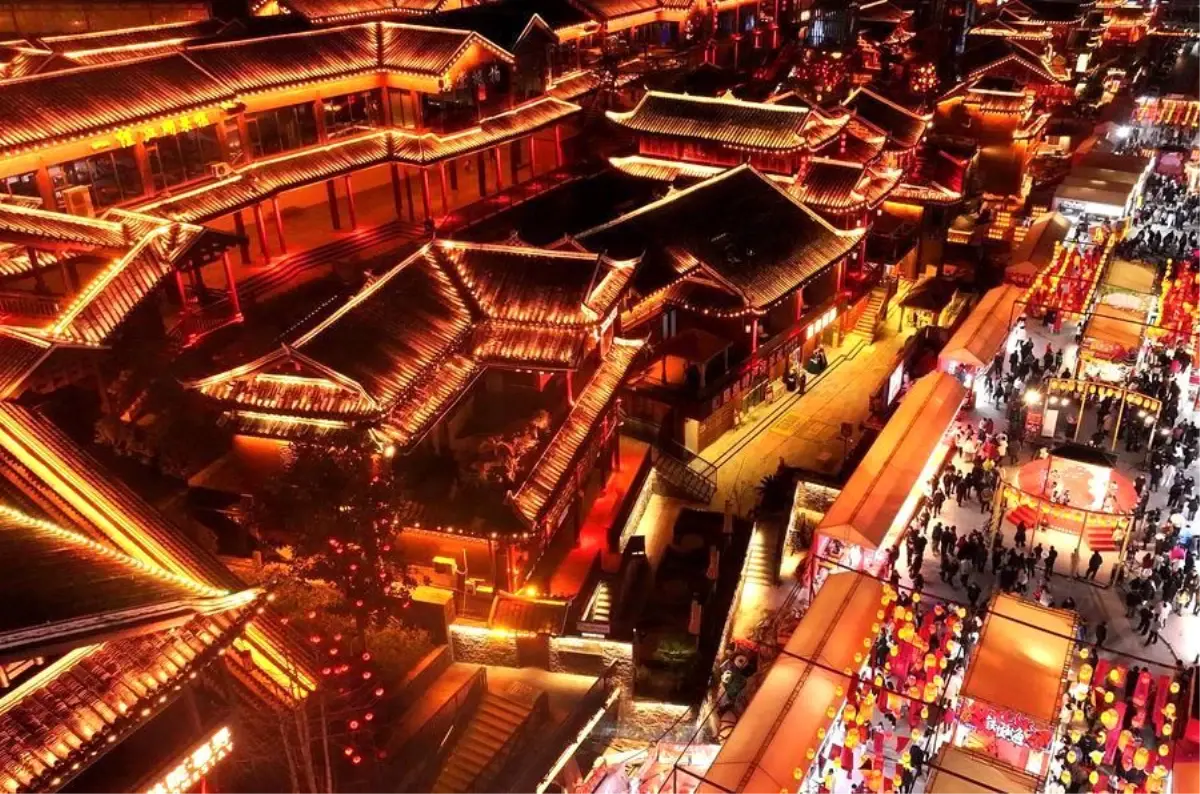 Çin\'de Bahar Bayramı Tüketimi Canlandırdı