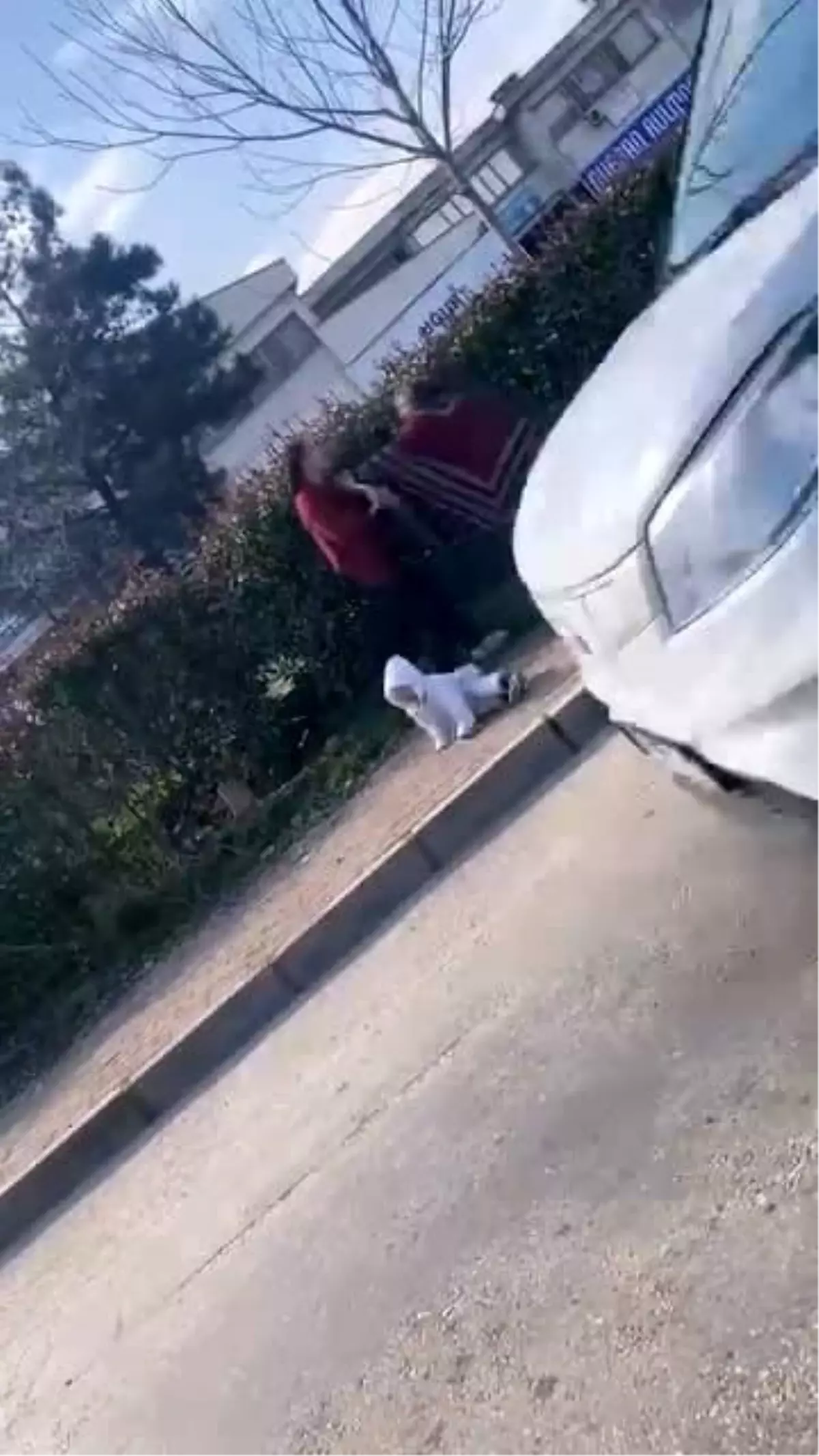 Bursa\'da Dilenci Kadınlar Arasında Kavga