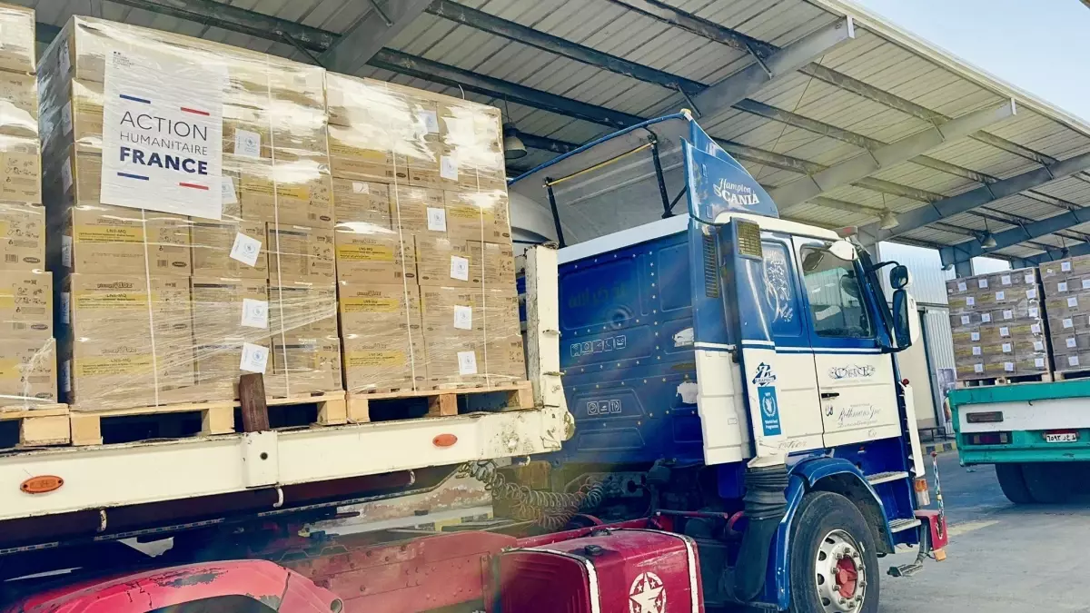 Fransa Gazze\'ye 80 Ton Gıda Yardımı Gönderdi