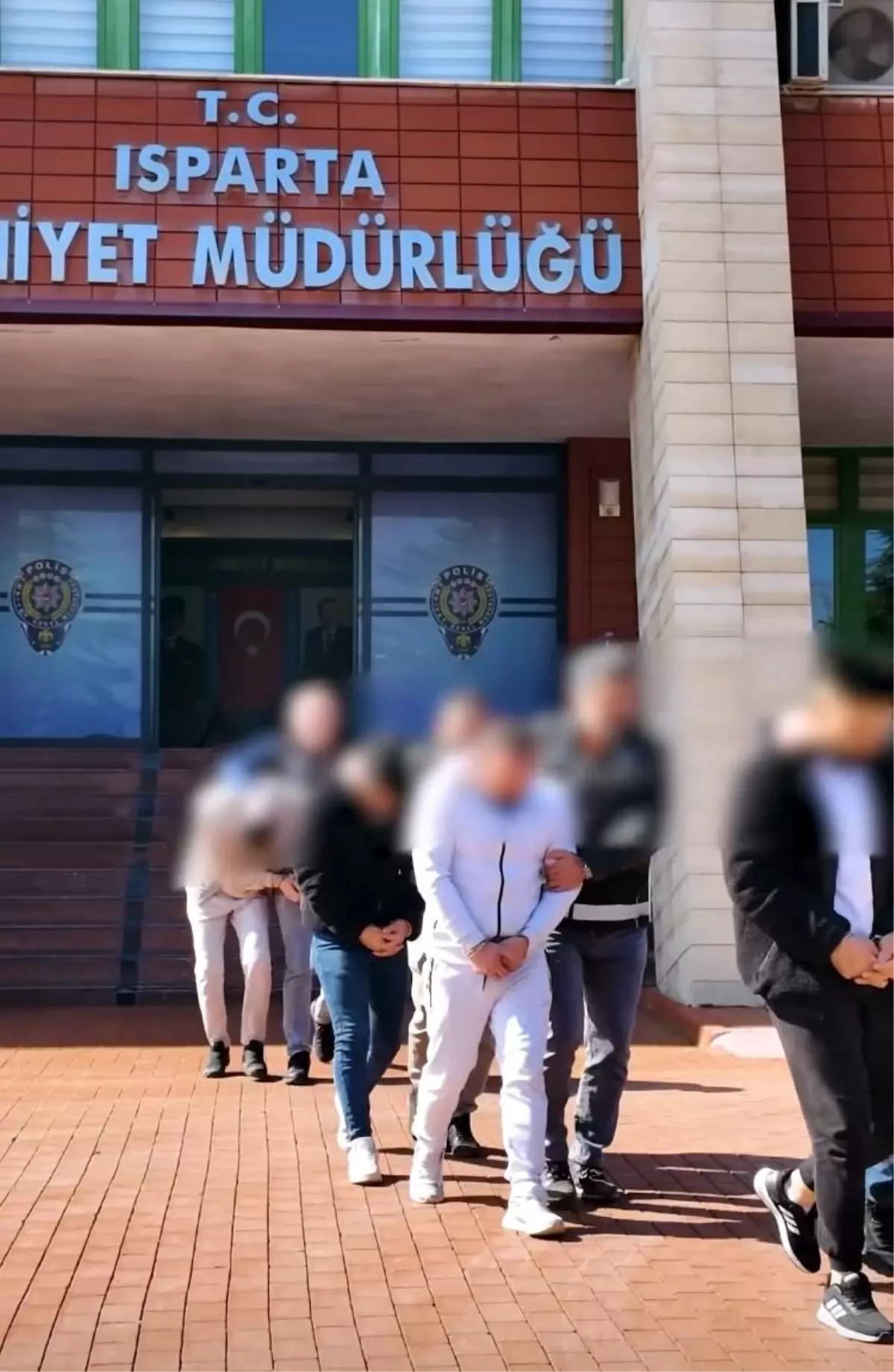 Isparta\'da Uyuşturucu Operasyonu: 2 Tutuklama