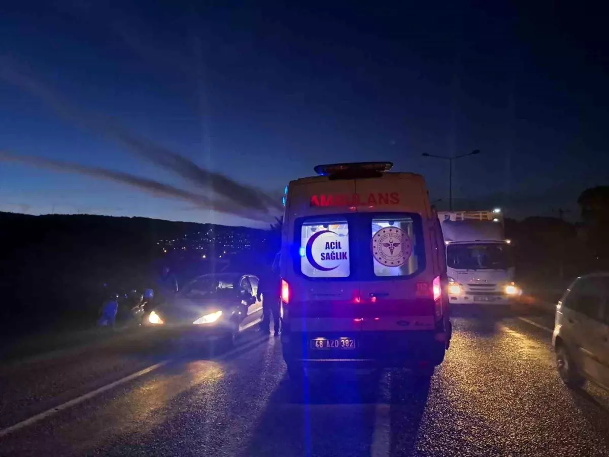 Menteşe\'de Trafik Kazası: 2 Yaralı