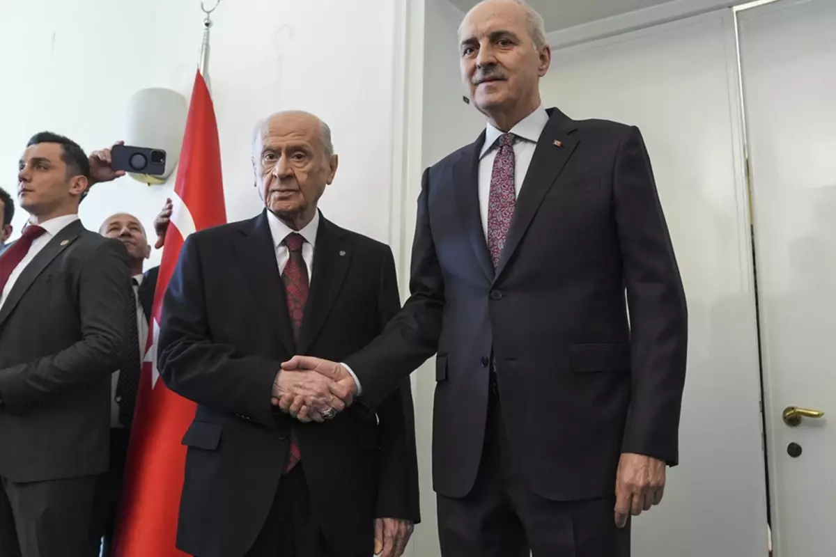 Numan Kurtulmuş\'tan Bahçeli\'ye ziyaret: Tarihi eşik aşıldı
