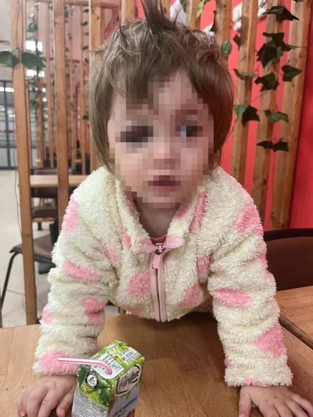 Yalova'da baba ile 14 aylık bebeğinin darbedildiği görüntüler ortaya çıktı Yalova'da baba ile 14 aylık bebeğinin darbedildiği görüntüler ortaya çıktı