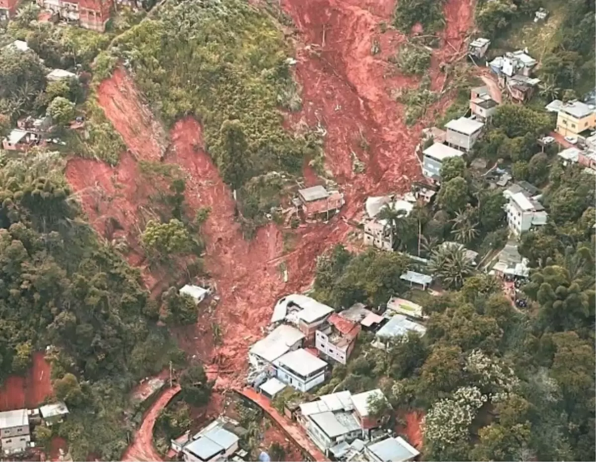 Brezilya\'da Sel Felaketi: 30 Kayıp