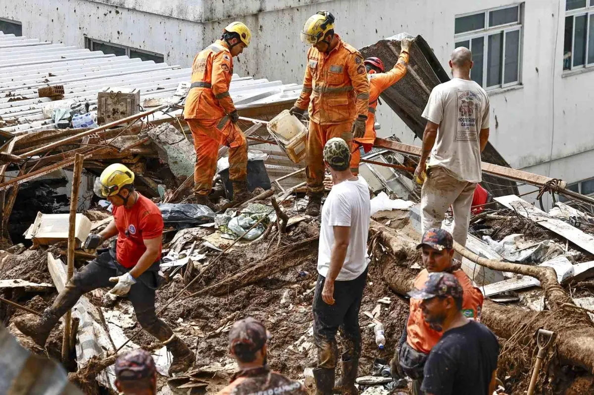 Brezilya\'daki selde can kaybı 40\'a yükseldi