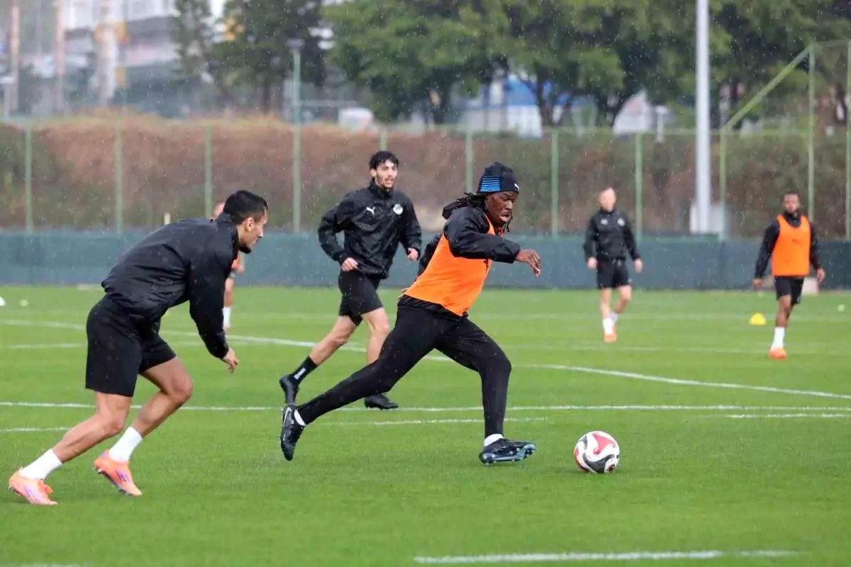 Alanyaspor Galatasaray Maçına Hazırlanıyor