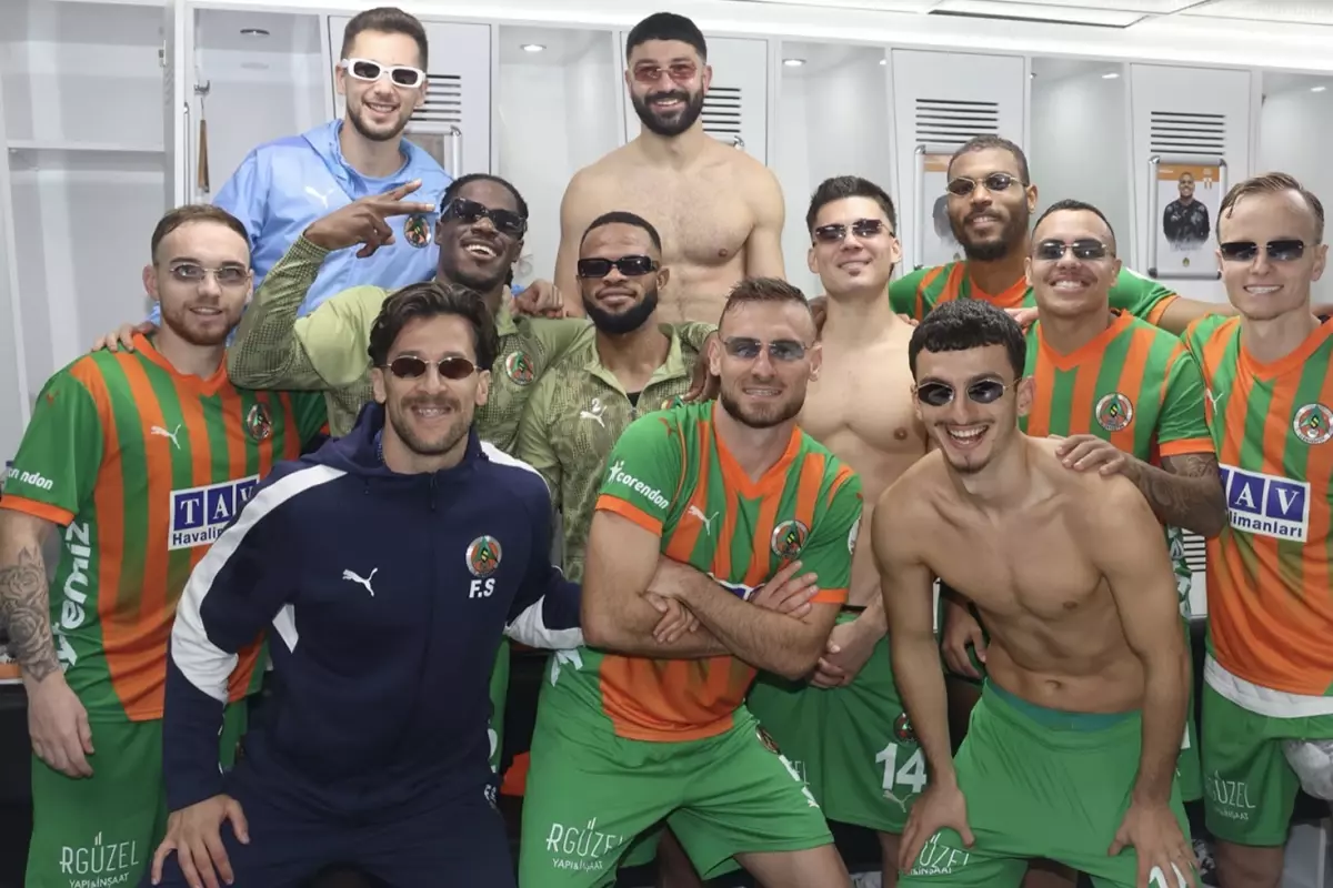 Corendon Alanyaspor\'dan Galatasaray maçı öncesi MHK\'ya hakem çağrısı