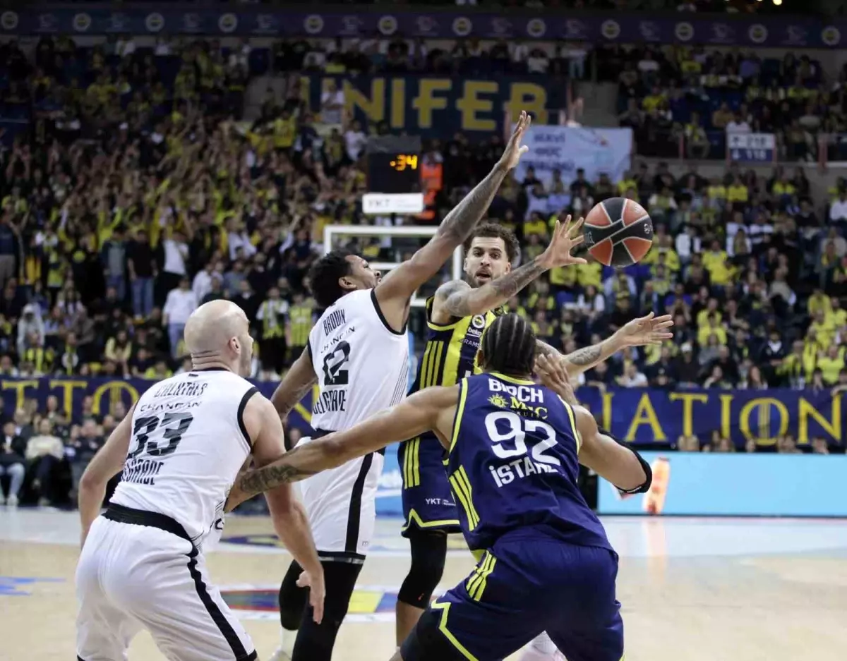 Fenerbahçe Beko, Partizan\'ı Yendi