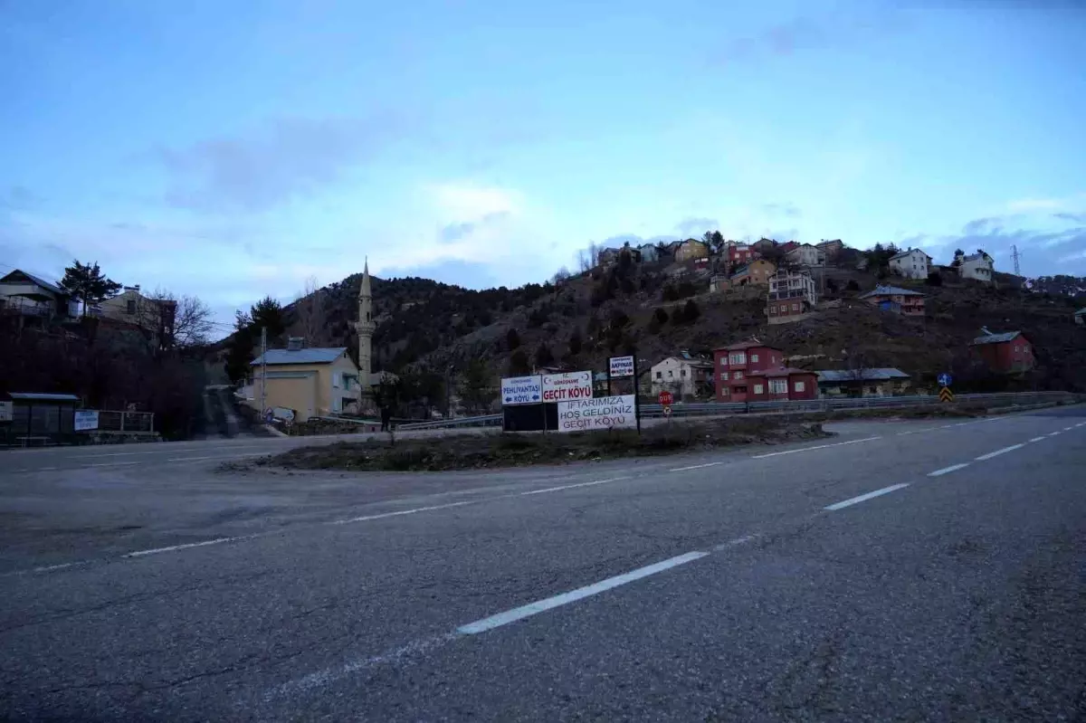 Geçit Köyü\'nde Ücretsiz İftar Geleneği