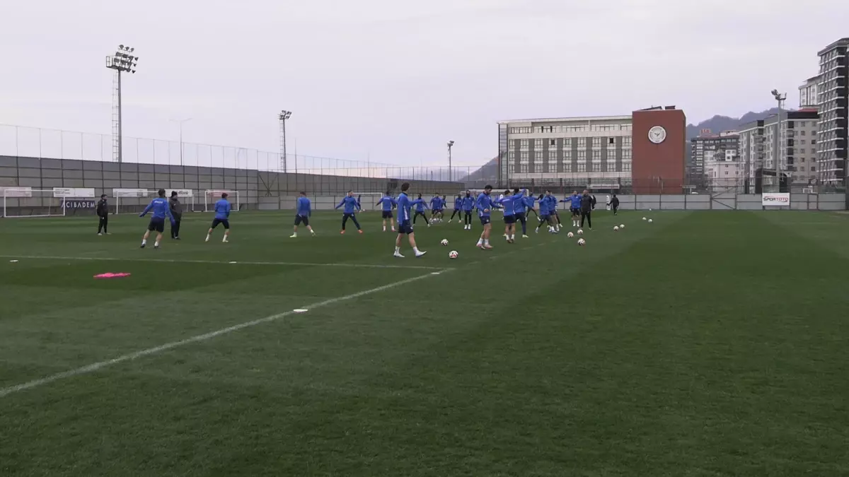 Mithat Pala: Kasımpaşa\'yı yenebiliriz