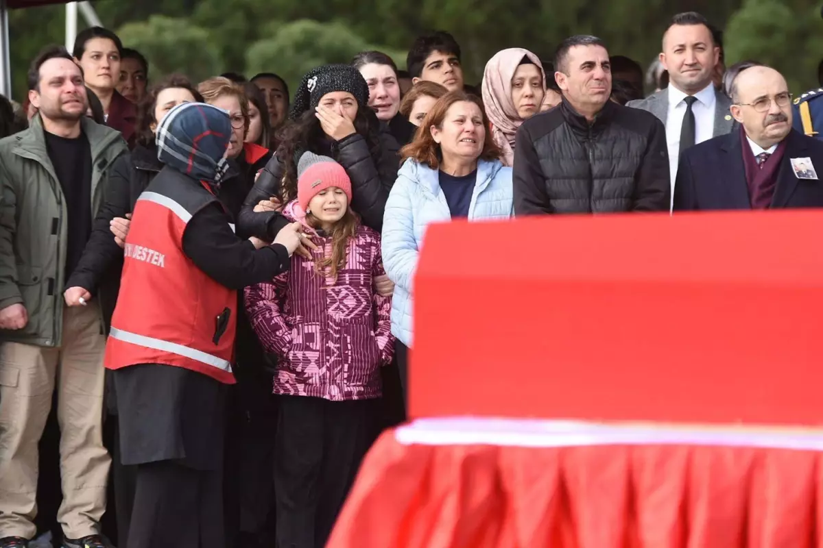 Şehit babaya son veda