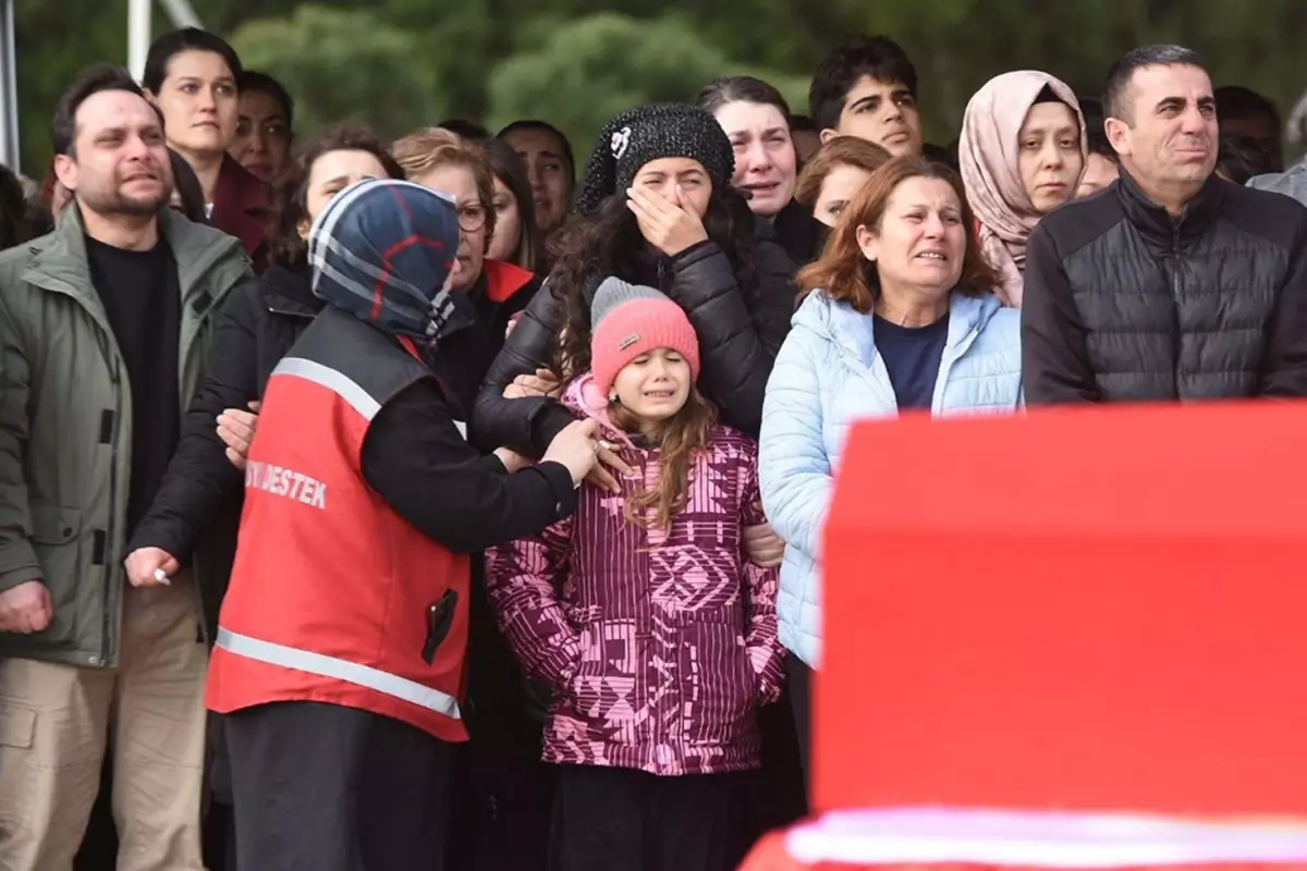 Şehit babaya son veda