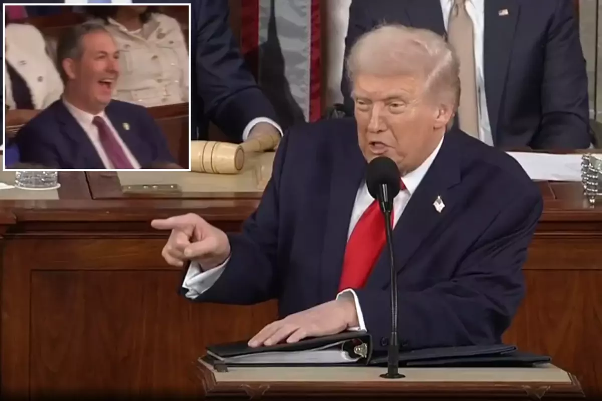 Trump parmağıyla gösterip hedef aldı: Bu insanlar deli, gerçekten deli