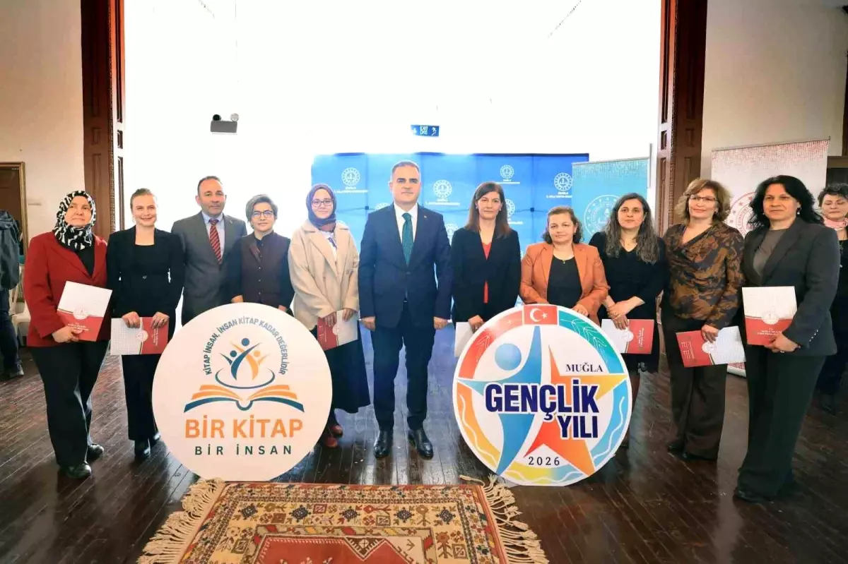 Vali Akbıyık\'tan Gençlerle Buluşma