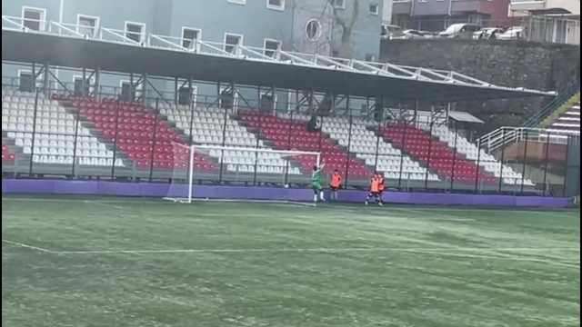 Yok böyle gol! 55 metreden ağları sarsan oyuncu o anları anlattı Yok böyle gol! 55 metreden ağları sarsan oyuncu o anları anlattı