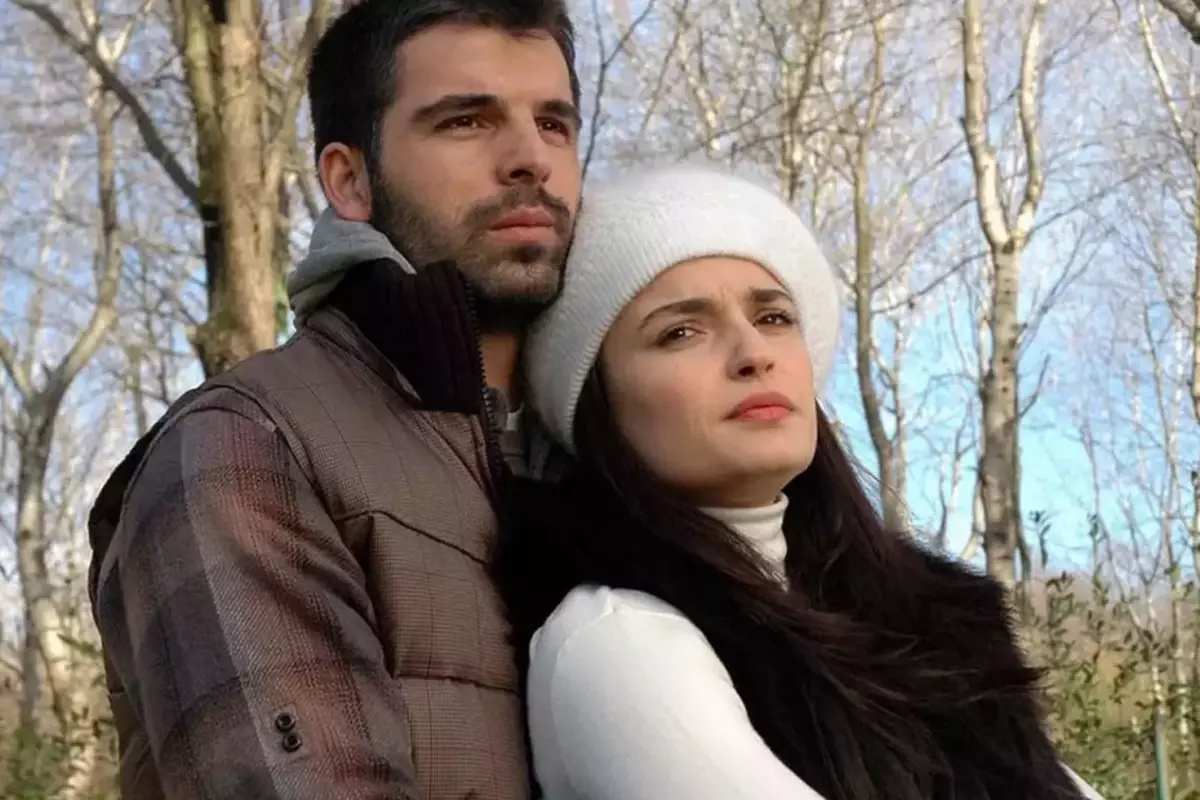 Oyunculuğu bırakıp EYT\'li olmuştu! Fenomen dizinini yıldızı uzun süre sonra ortaya çıktı