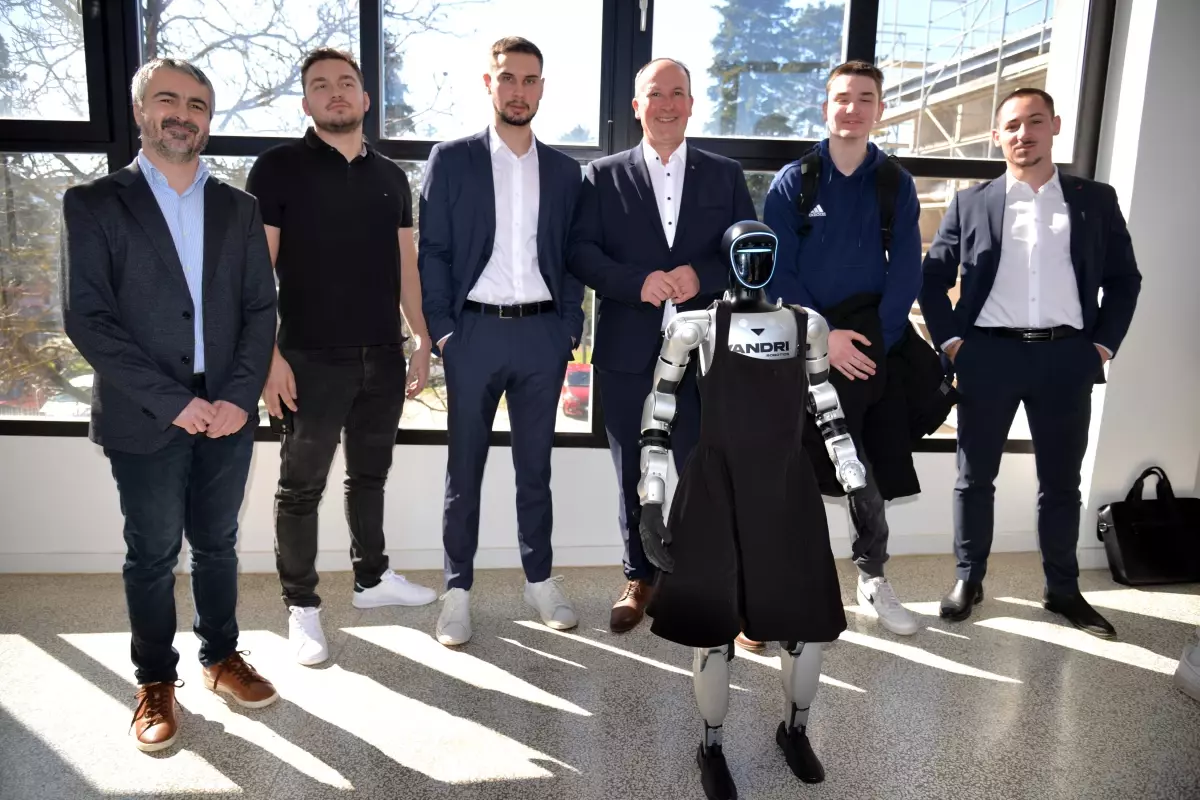 Zagreb\'de İnsansı Robot Konferansı