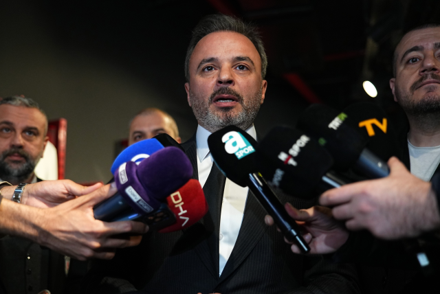 Beşiktaşlı taraftarlar, Hyeon-gyu Oh imza gününe akın etti