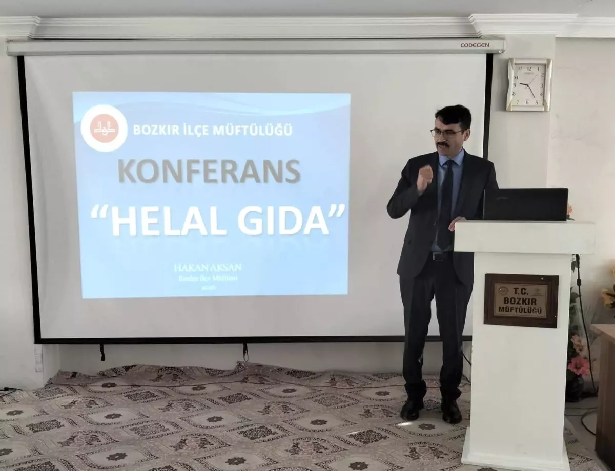 Bozkır\'da \'Helal Gıda\' Konferansı Düzenlendi