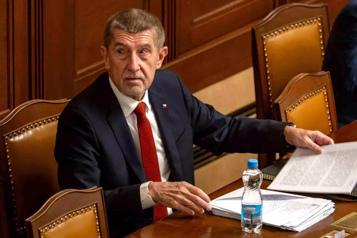 Çekya Başbakanı Babis Savunma Harcamalarını Eleştirdi