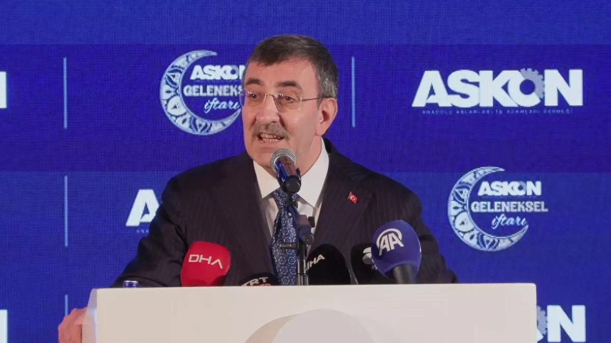Cevdet Yılmaz: Liderlik fırtınalı dönemlerde daha önemlidir