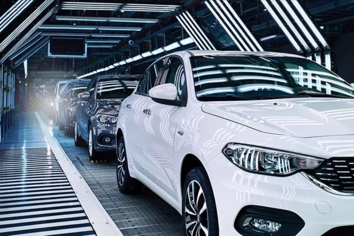 Ford, yazılım hatası nedeniyle 4 milyondan fazla aracını geri çağırdı