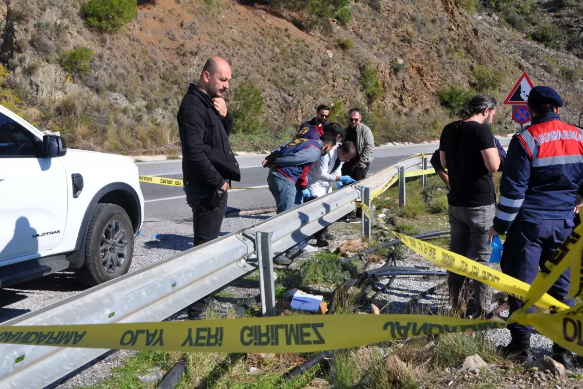 Yol kenarında bulunan kadın cesedinde sır çözüldü! Katilleri tanıdık çıktı