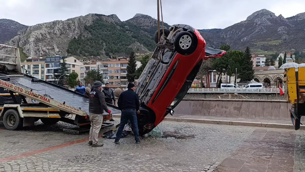 Amasya\'da Kaza: Anne ve Kız Yaralı