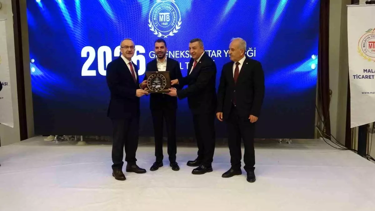 Kuru kayısı ihracatında ilk 10\'a giren firmalar ödüllendirildi