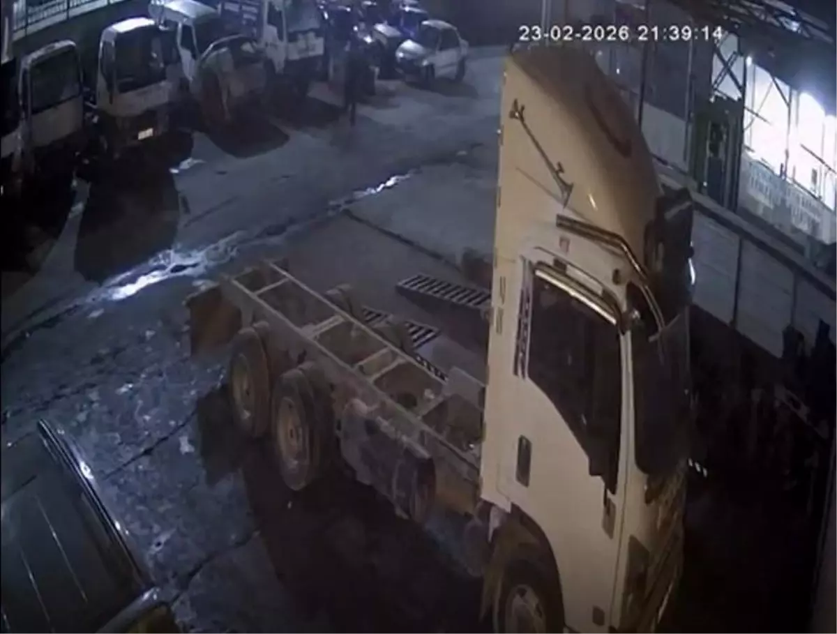 Salihli\'de Araç Hırsızlığı: 3 Şüpheli Yakalandı