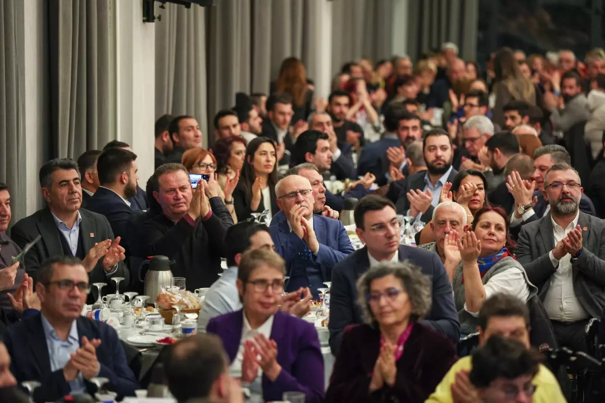 Özgür Özel: Birlikte Güzel Günlere Yürüyeceğiz