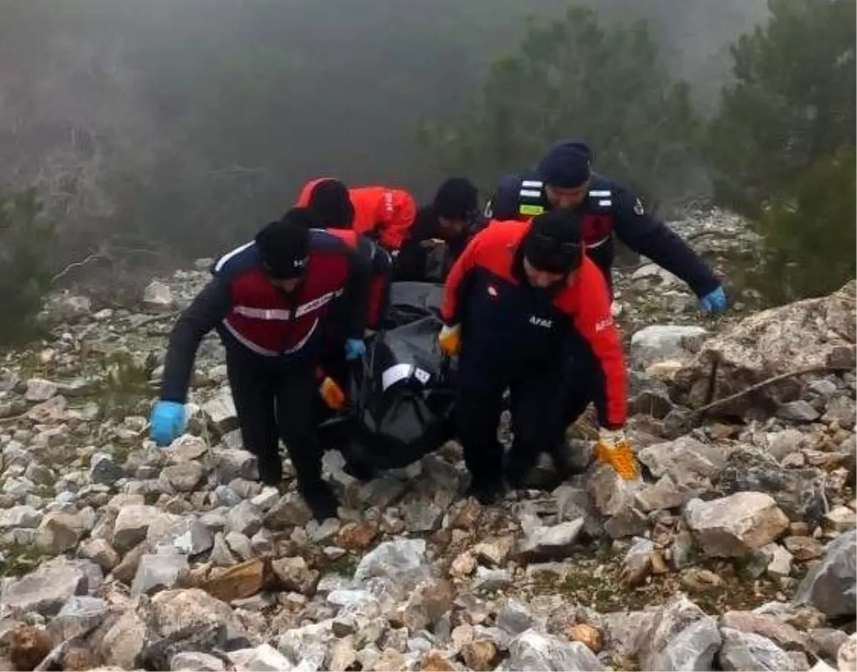 Söke\'de Uçurumda Ölü Bulunan Mehmet Çiftçi\'nin Ölümü: 4 Tutuklama