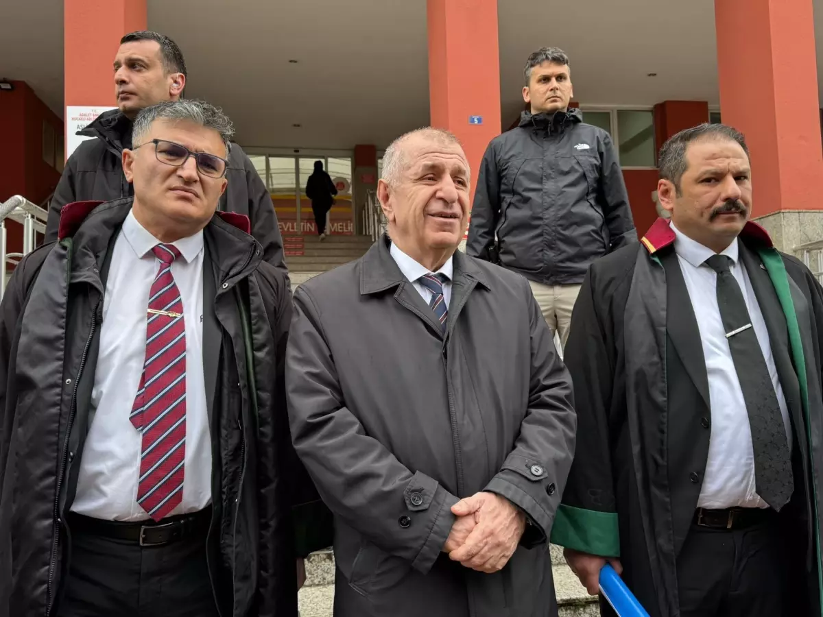 Ümit Özdağ, Tehdit Davasında İlk Duruşmaya Katıldı