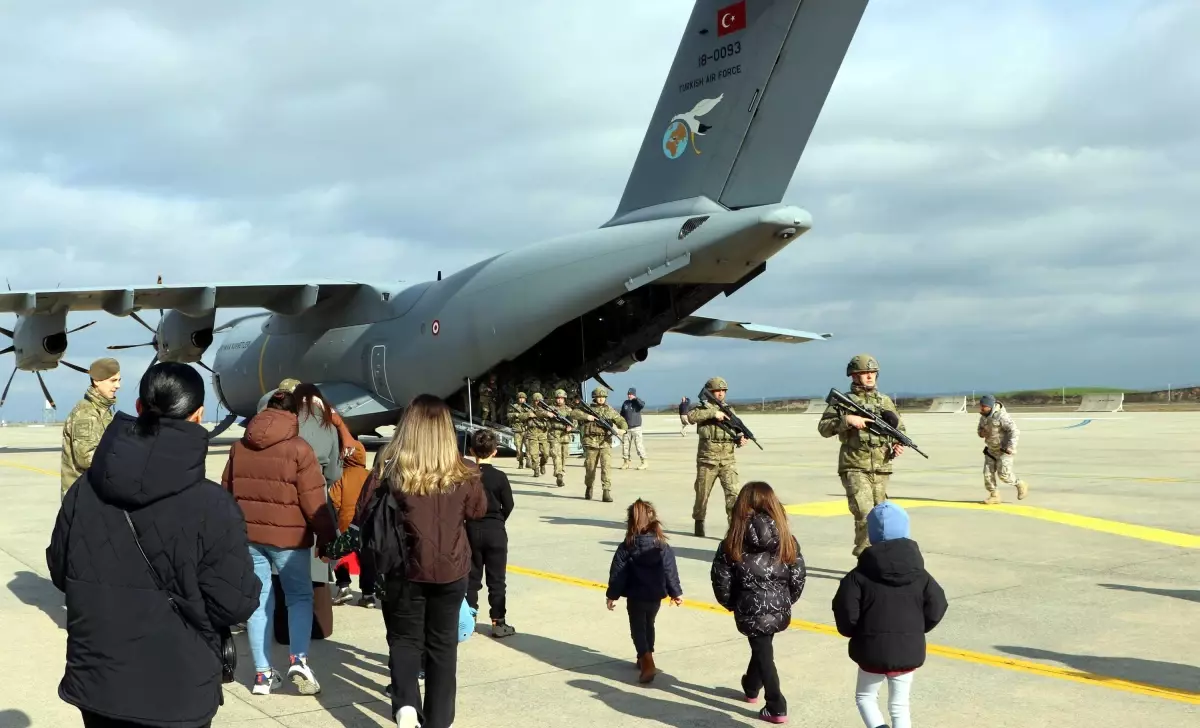 Mehmetçikler Almanya\'dan Döndü