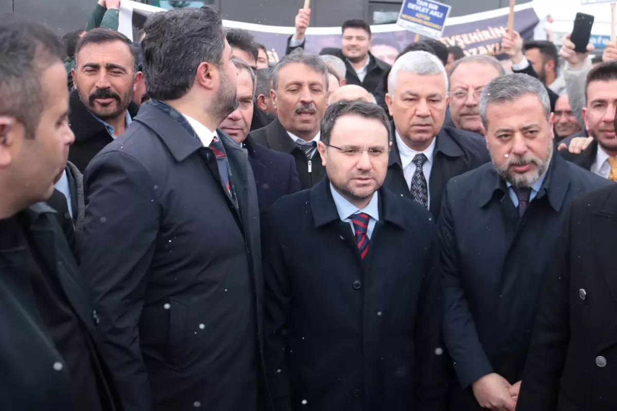 Bakan Gürlek Nevşehir\'de Coşkuyla Karşılandı