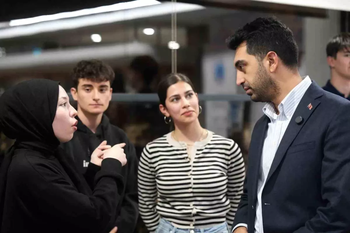 Başkan Bingöl Tuzla\'da gençlerle iftar sofrasında bir araya geldi