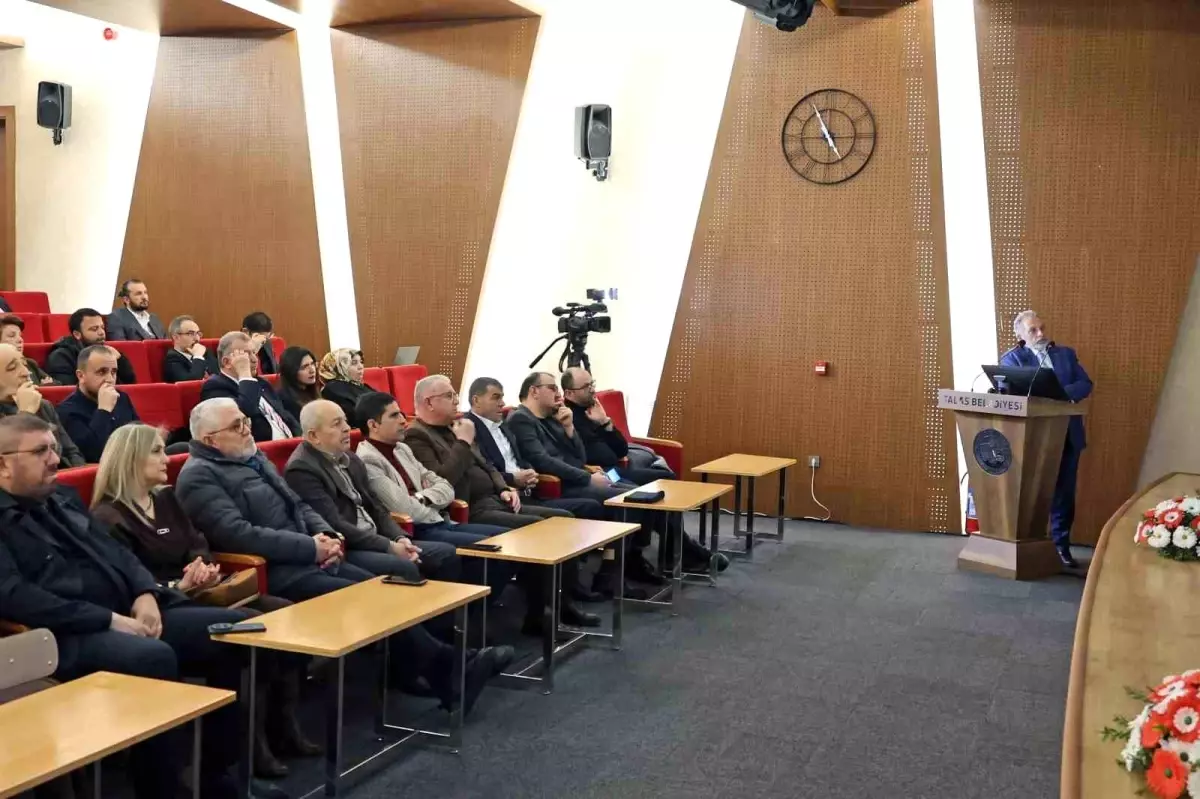 Başkan Yalçın\'dan meclis üyelerine icraat sunumu