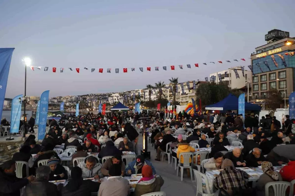 Binlerce vatandaş Aydın Büyükşehir\'in iftar sofralarında buluşuyor