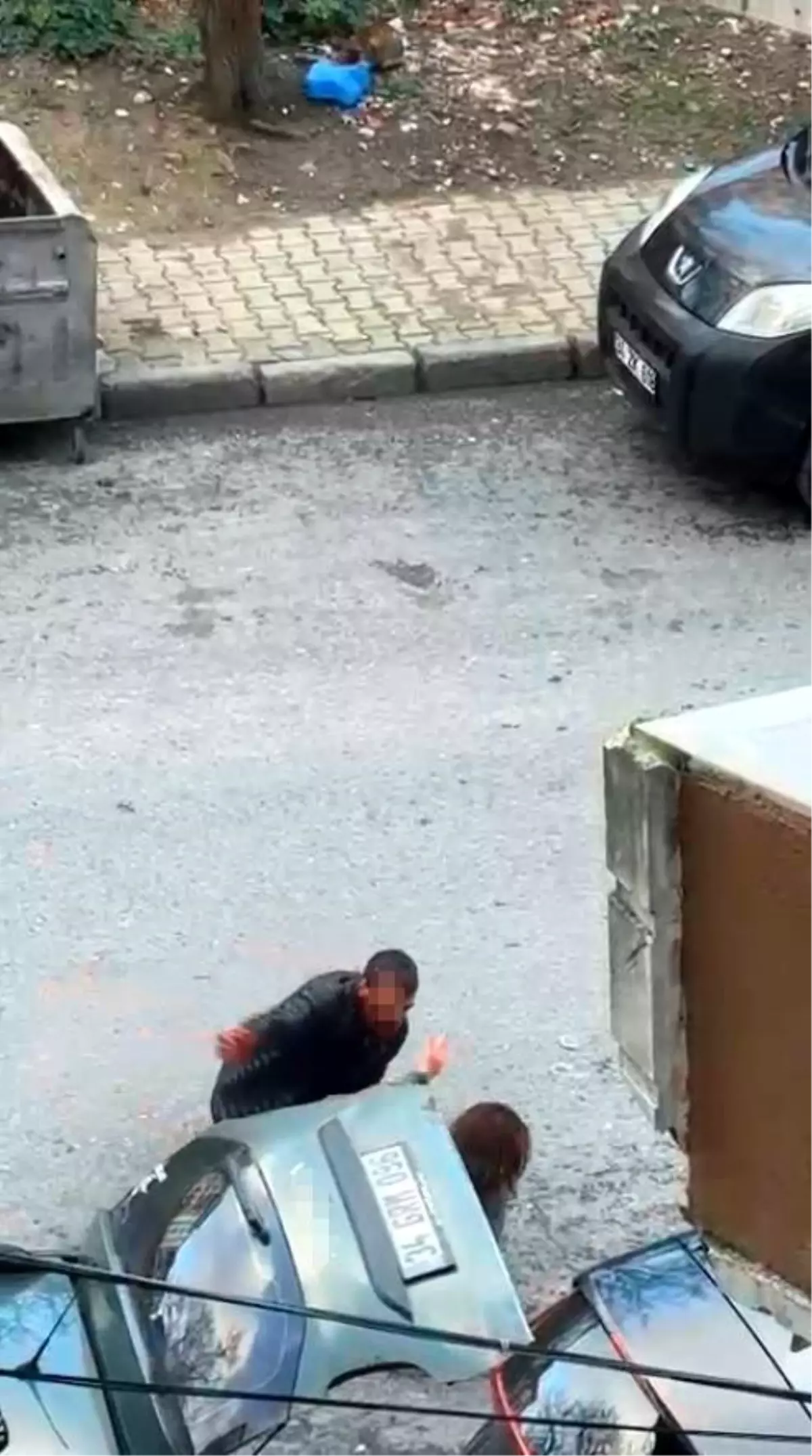 Sultangazi\'de Bıçaklı Kavga: Eşini Aldatan Koca Korkunç Bir Olay Yaratıyor