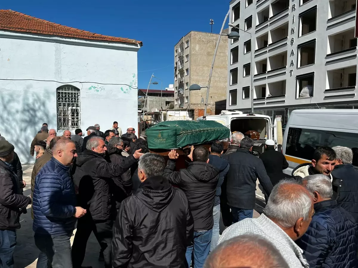 Burcu Tek Son Yolculuğuna Uğurlandı