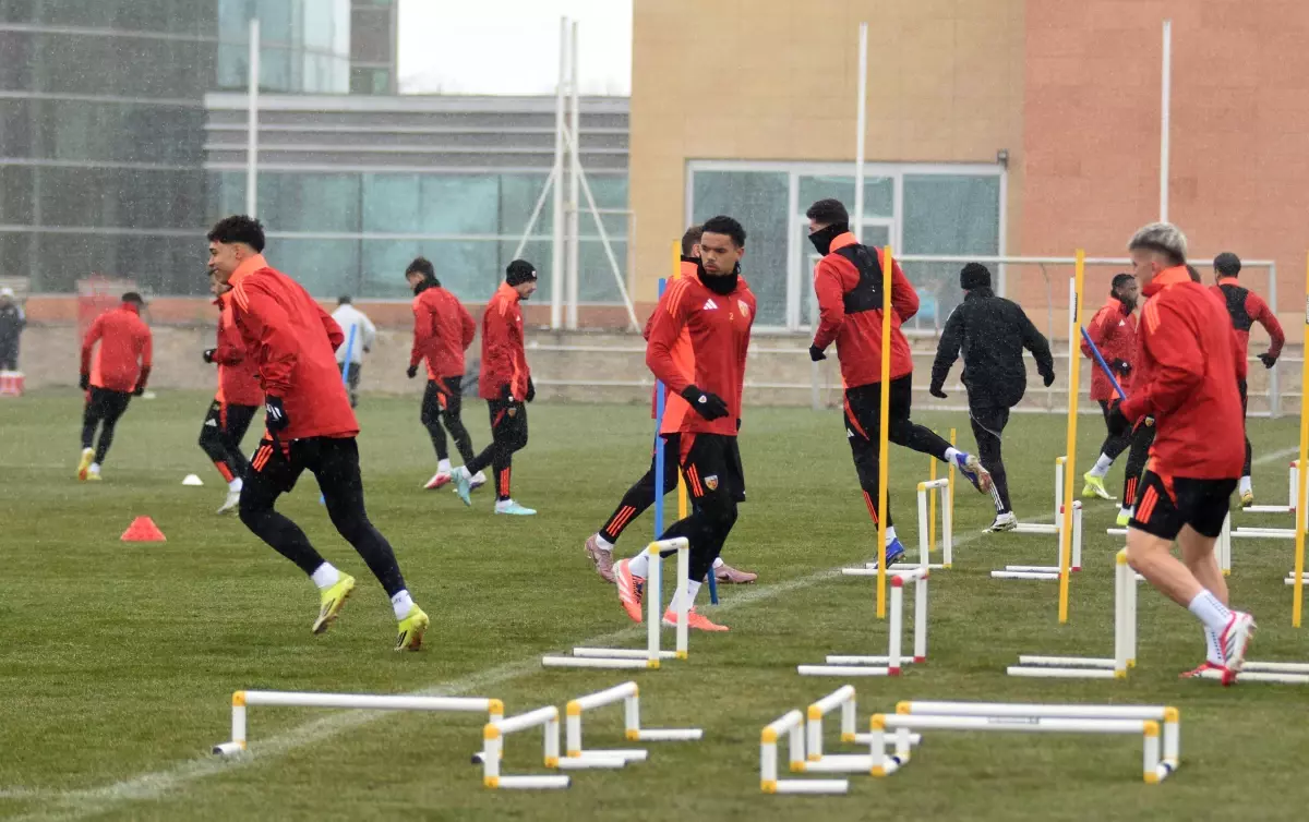 Kayserispor\'da Gençlerbirliği Maçı Hazırlıkları