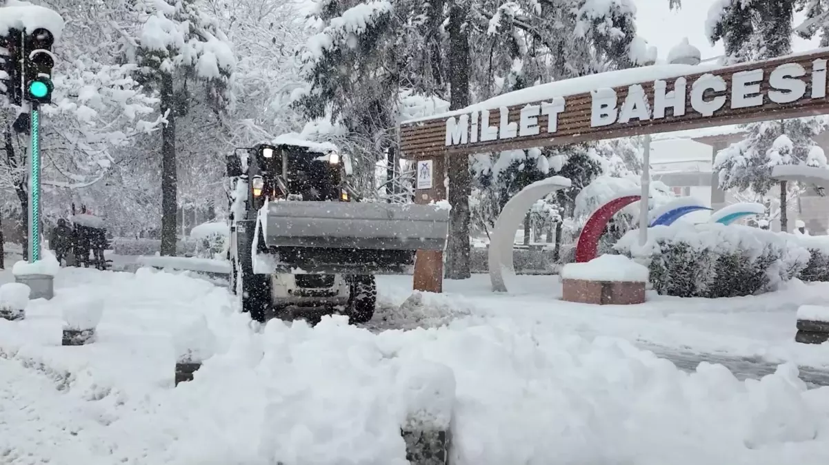 Erzincan\'da Kar Temizliği Başladı